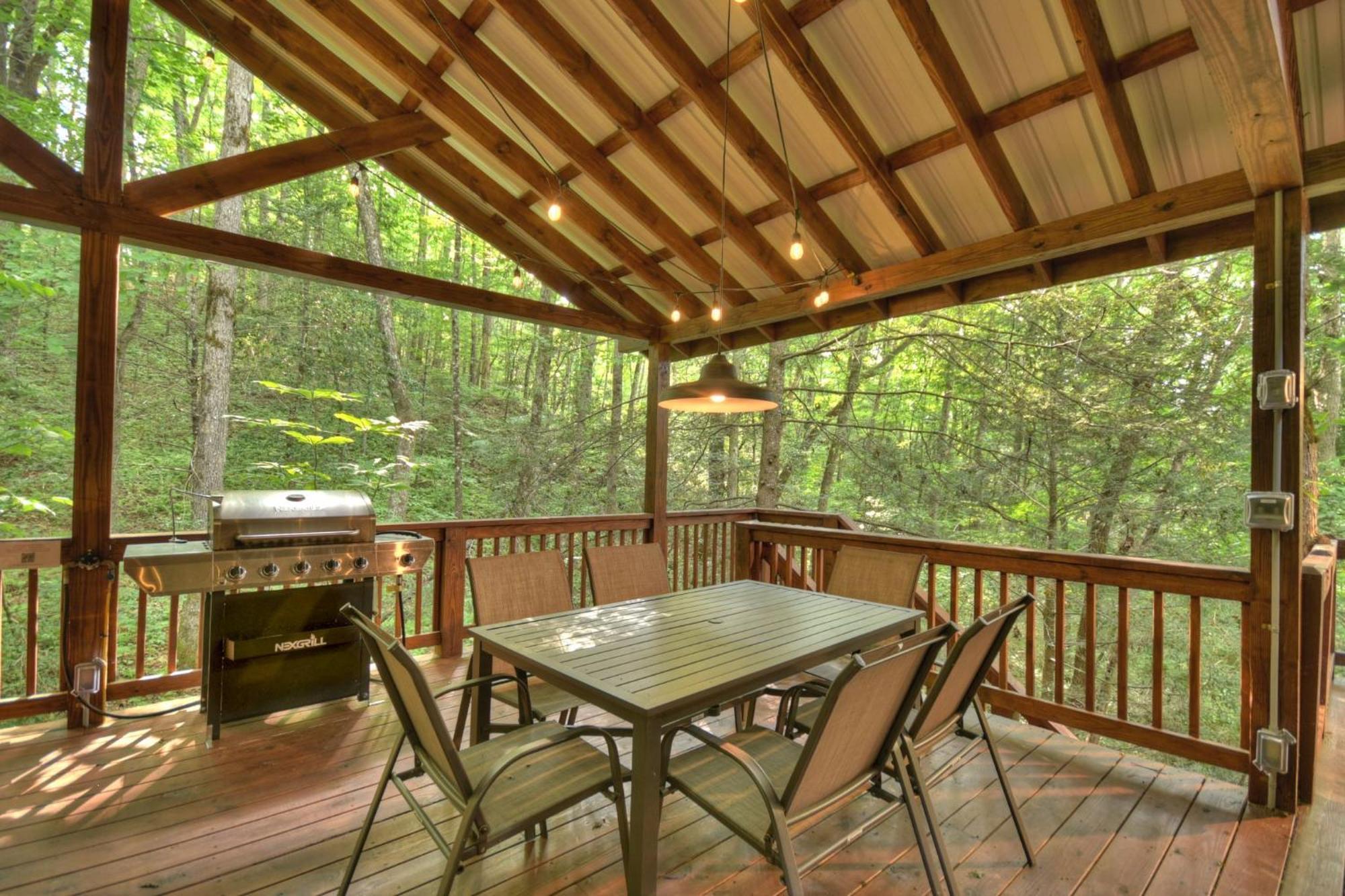 K6 Lodge Gather Around The Firepit Soak In The Hot Tub And Splash In The Creek Blue Ridge Exterior foto